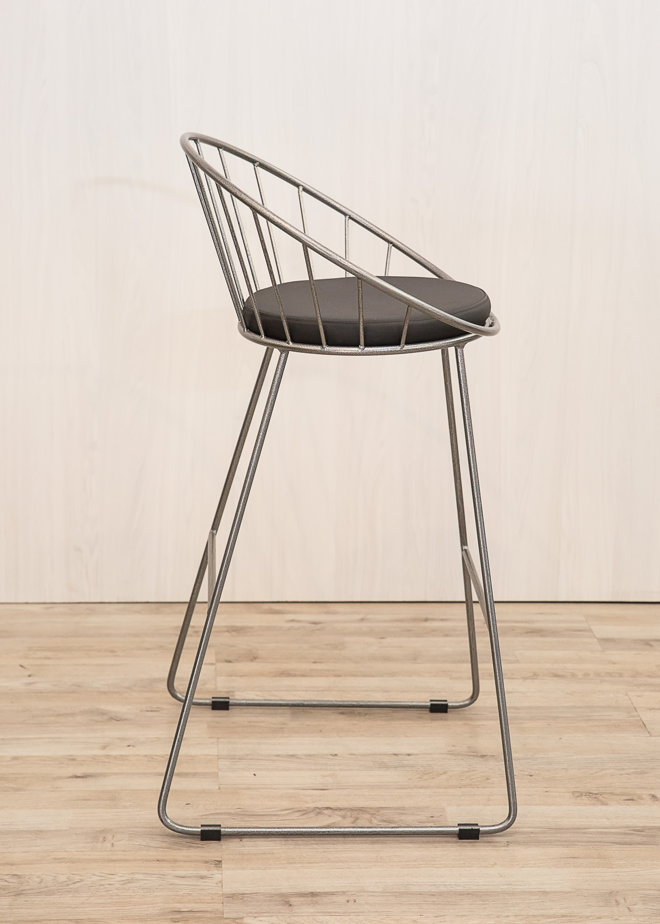 #20240718CH - Metal Clamback Silver Bar Stool - Image 3